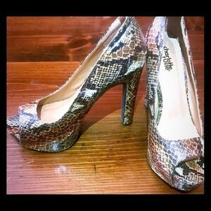 💋Charlotte Russe Snake Skin Print Heels